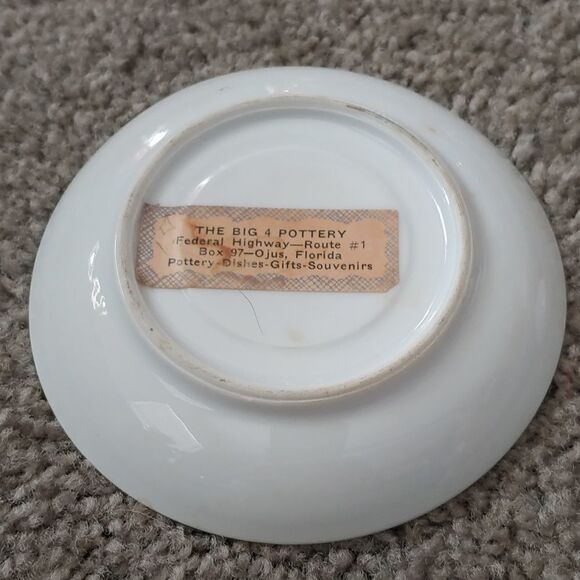 Vintage TEA CUP AND SAUCER Excellent condition - Picture 8 of 8